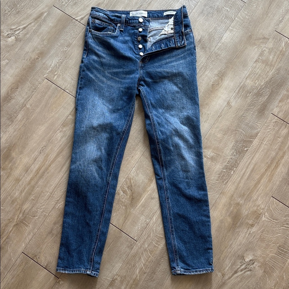 Denim Forum Women's Mid Blue Button-Fly Jeans